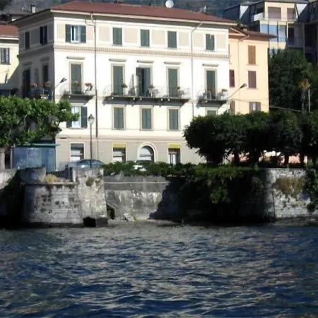 Riviera 3*