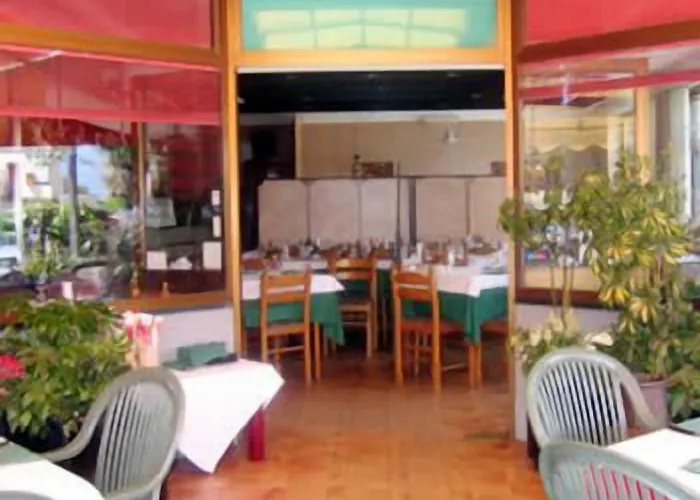 Riviera Отель 3*