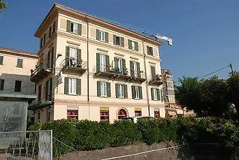 Отель Riviera Cadenabbia