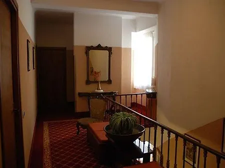 Riviera Hotell